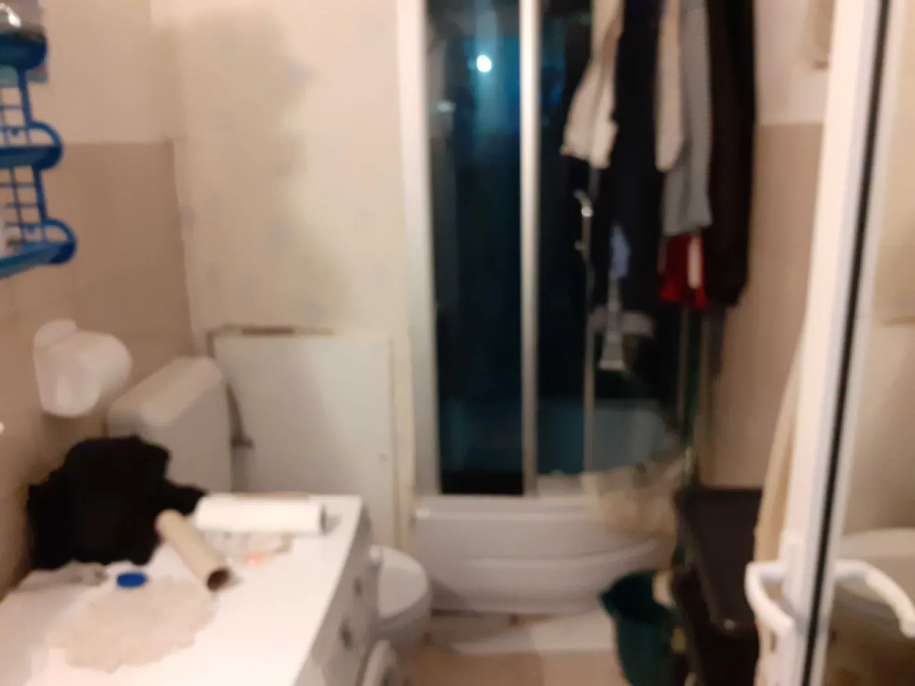 Ag BRASADAS vinde garsoniera inalta 28mp Et 3/4 Iancului. - Agenția BRASADAS vinde garsoniera inalta 28mp utili plus balcon 5mp inchis, in bloc constructie solida din caramida din 1940 fără risc seismic. Proprietatea se afla în apropiere de ProTV. Are o boxa inclusa și necesita renovare. Pentru mai multe oferte accesați www.brasadas.com.