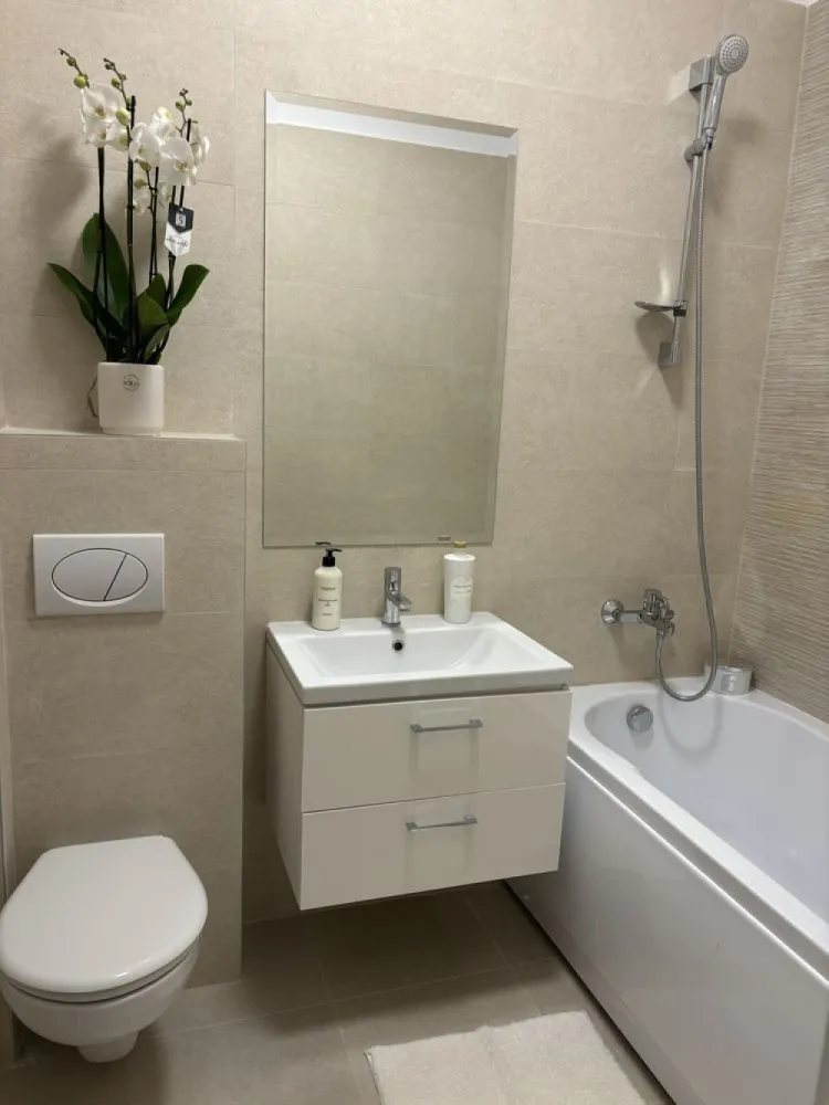 Apartament Nou cu 3 Camere - Lazar Residence - Palas Mall.
