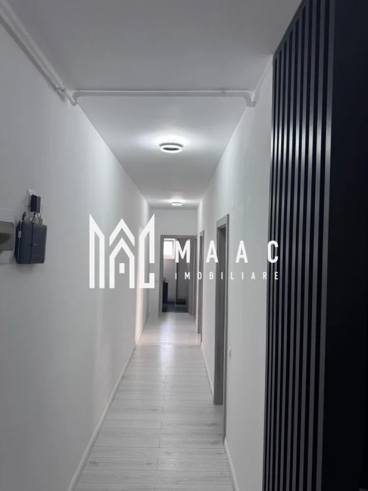 Apartament 3 camere | 2 Locuri de Parcare | Complet Mobilat | Arhitectilor - MAAC Imobiliare vă propune spre vânzare un apartament de lux cu 3 camere, situat la parterul unui imobil cochet cu doar 3 etaje, într-o zonă liniștită în cartierul arhitecților. Detalii apartament: Suprafață utilă: 64 mp + balcon de 5 mp Compartimentare: living spațios, bucătărie separată cu ușă de sticlă, 2 dormitoare elegante, baie modernă Finisaje si dotări premium: încălzire în pardoseală, centrală termică Bosch, mobilier MDF vopsit la comandă, șemineu electric funcțional, obloane la toate geamurile Electrocasnice: TV QLED 165 cm, televizoare UHD suplimentare, mașină de spălat si uscător, mașină de spălat vase, plită, hotă, frigider și cuptor încorporate Avantaje: Apartament complet mobilat si utilat complet Două locuri de parcare incluse (cu blocatoare montate) Zonă aerisită cu multă verdeață Ideal pentru cei care își doresc un stil de viață exclusivist Pentru mai multe detalii sau pentru a programa o vizionare, vă rugăm să ne contactați. Specificați ID-ul CP2684245. }}