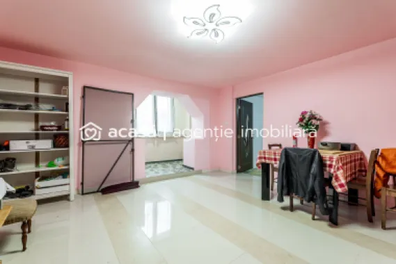 Casă în Vinga – restaurată Integral 2025 | 3 camere | utilități
