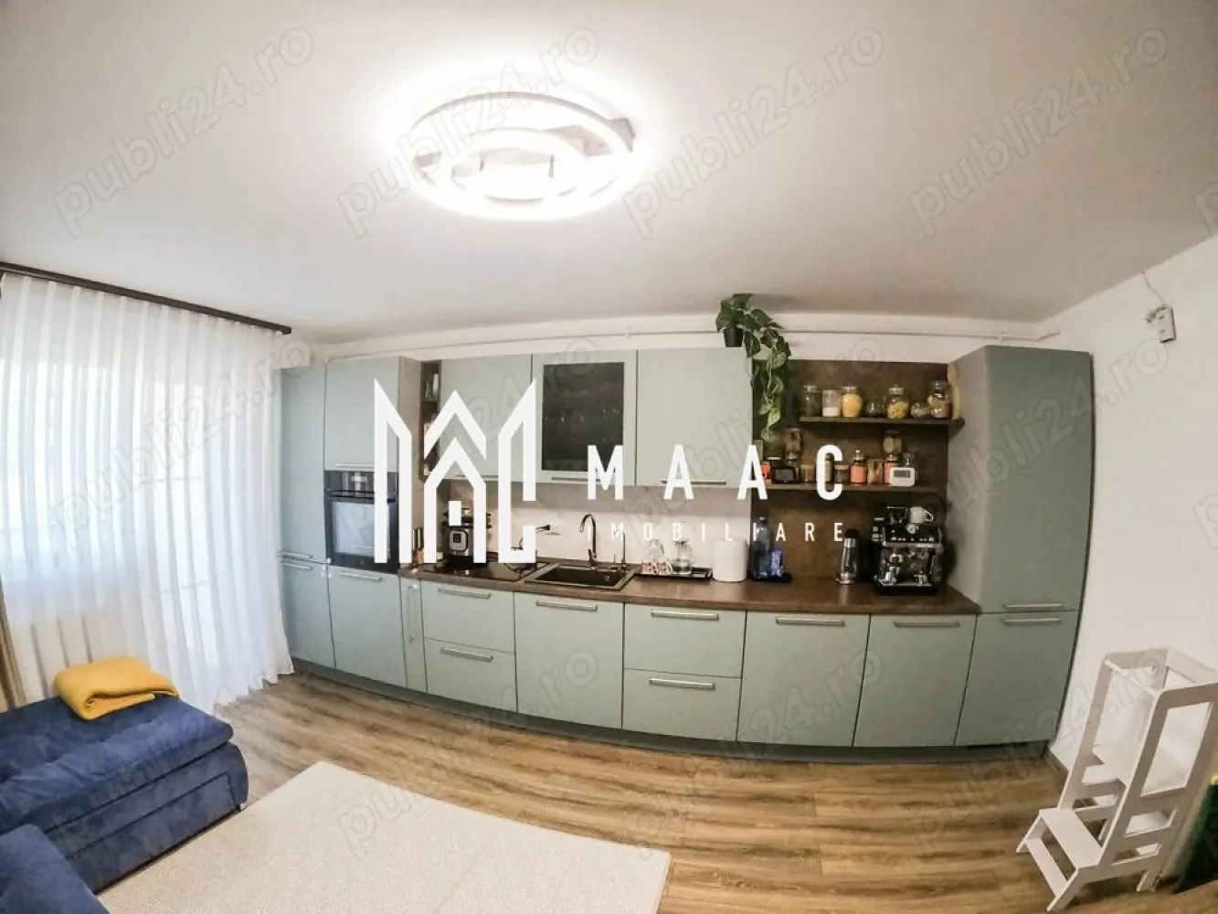 Apartament 3 camere | Gradina | 109 MP | Parcare | Selimbar - MAAC Imobiliare va prezinta un apartament cu 3 camere in Șelimbăr. Caracteristici: Suprafață utilă: 70 mp Construcție nouă, finalizată în 2020 Conectat excelent la oraș: doar 10 minute până la Promenada Mall Sibiu În apropiere de școli, magazine, transport public și spații verzi Grădină privată cu suprafață de 109 mp Sistem automat de irigație Robot de tuns iarba inclus Se vinde complet mobilat și utilat Centrală termică proprie, aer condiționat și filtru de apă Loc de parcare inclus în preț. Pentru mai multe detalii precizati telefonic ca ati vazut anuntul cu ID: CP2681465 }}
