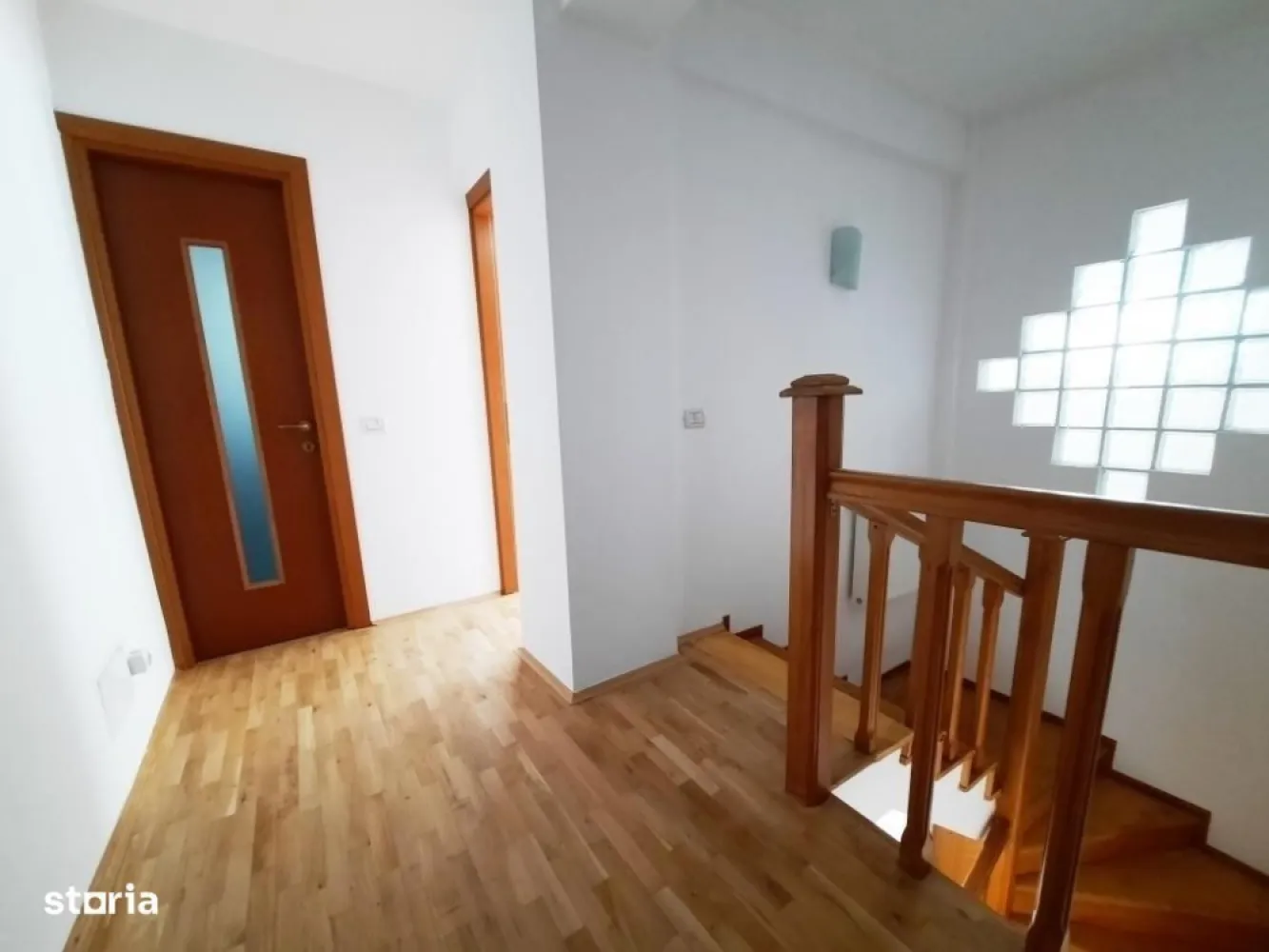 Duplex P+1 in bloc 2013 in Precupetii Vechi nr 65, 4 camere, curte