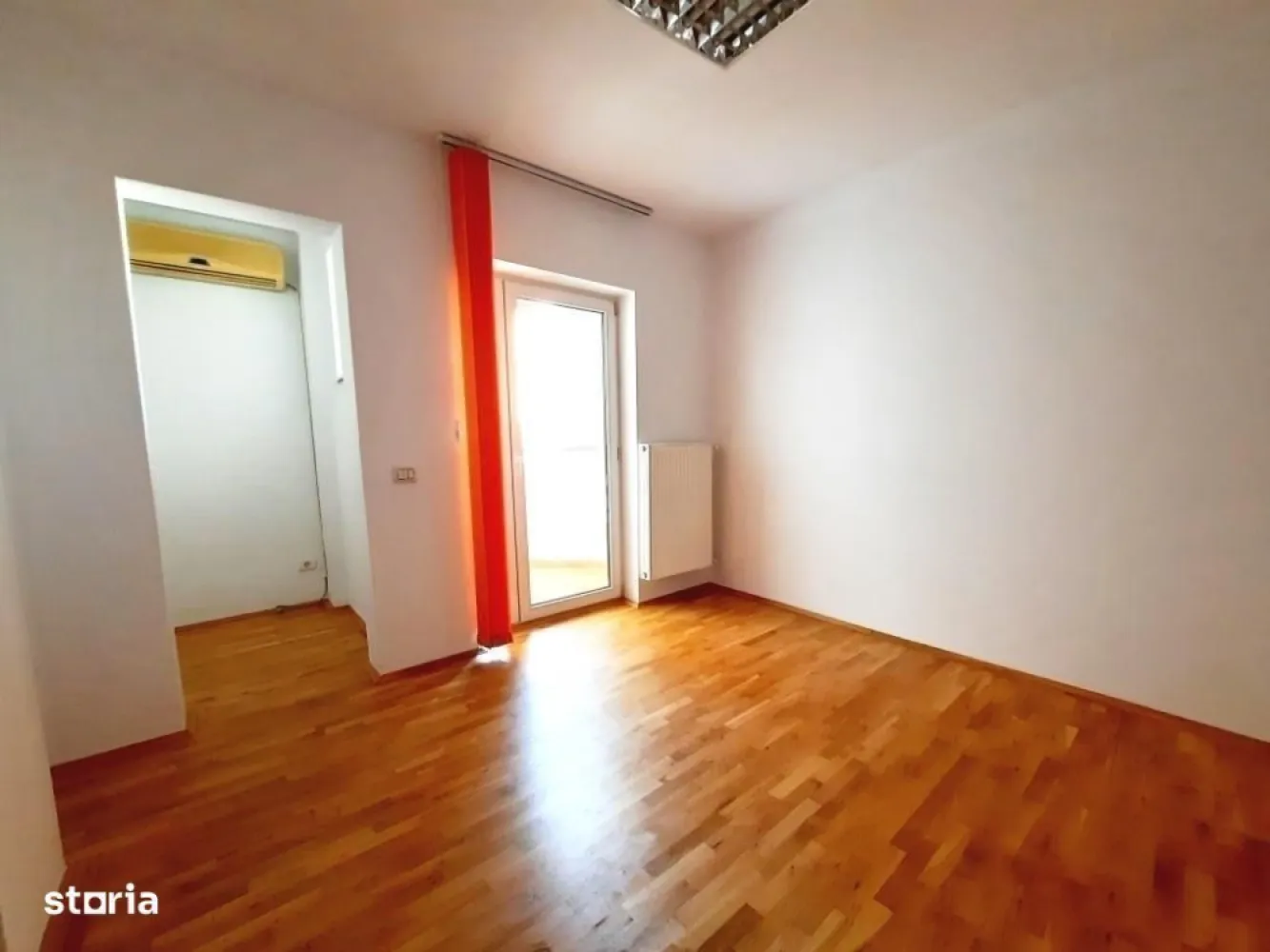 Duplex P+1 in bloc 2013 in Precupetii Vechi nr 65, 4 camere, curte
