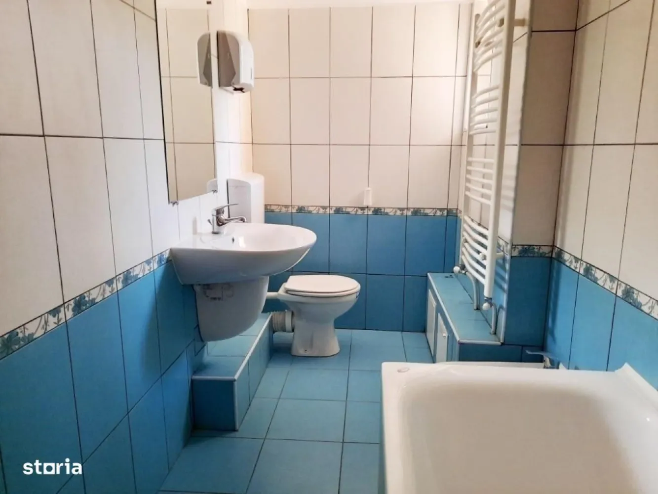 Duplex P+1 in bloc 2013 in Precupetii Vechi nr 65, 4 camere, curte
