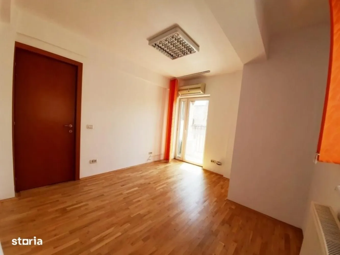 Duplex P+1 in bloc 2013 in Precupetii Vechi nr 65, 4 camere, curte