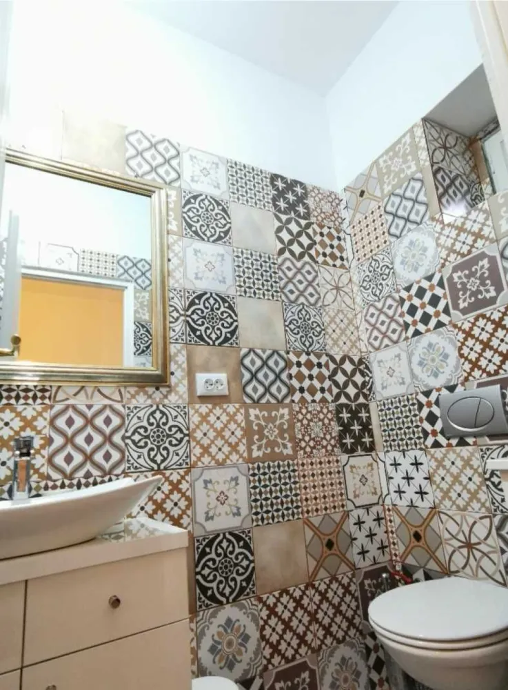 Studio modern 55 mp utili etaj 1 baie cu fereastra in zona Centrala