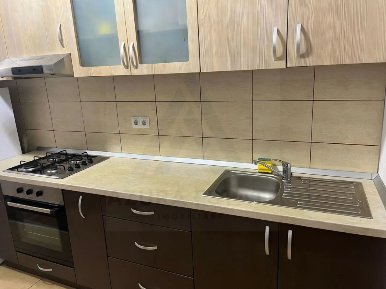 Apartament 2 camere 48 mp utili Etaj 2/6 lift zona Turnisor