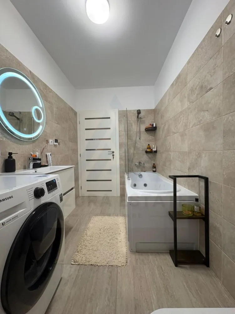 Apartament modern 3 camere 83 mp utili 2 băi parcare zona Șelimbăr