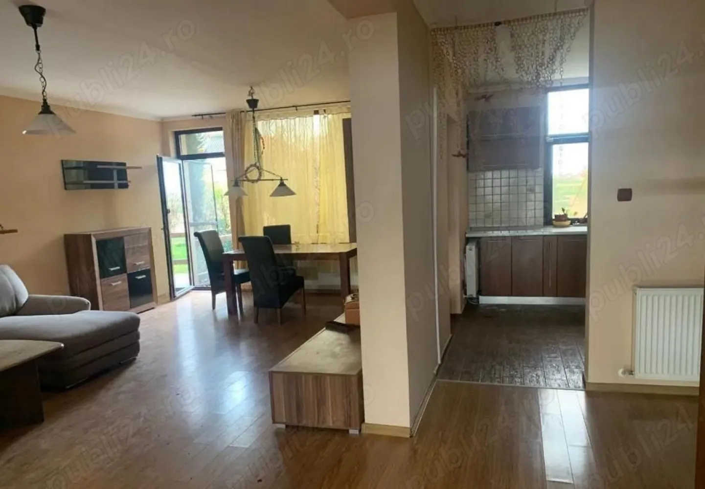 BRASADAS vinde casa cu 3 cam teren 770mp in Lazuri.