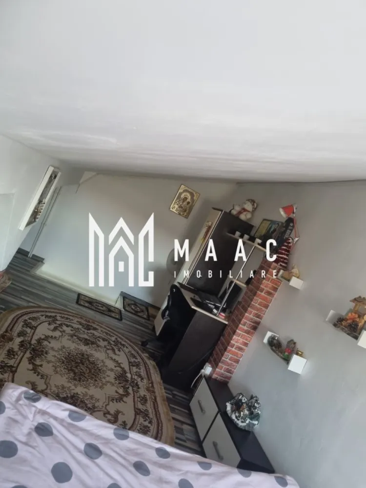 Apartament 2 Camere I Modern I Decomandat I Stefan cel Mare - Se oferă spre vânzare apartament tip mansardă, dispus pe 2 nivele, situat în zona Ștefan cel Mare – o zonă aflată în continuă dezvoltare, cu acces rapid către numeroase facilități urbane.

Locuința reprezintă o opțiune excelentă atât pentru locuit, cât și pentru investiție, fiind disponibilă complet mobilată și utilată.

Suprafață:
45 mp utili

Compartimentare:
Nivel 1:
Hol de acces
Bucătărie
Cameră de zi
Baie cu cadă

Nivel 2:
Dormitor spațios, dispus pe întreaga lățime a apartamentului

Dotări:
Complet mobilat și utilat
Centrală termică nouă
Bloc izolat termic
Toate utilitățile disponibile
Bunuri și finisaje în stare bună

Avantaje:
Se poate achiziționa atât cash, cât și prin credit ipotecar sau alte forme de finanțare
Zonă în plină dezvoltare
Acces rapid către stație Tursib, autostradă, farmacii, bancomate
Aproximativ 5 minute până la mall
În apropiere de grădinițe și alte puncte de interes

O proprietate practică, bine poziționată și pregătită pentru mutare imediată, ideală pentru cei care caută accesibilitate, confort și potențial investițional.

Pentru informati si vizionari: CP3064189