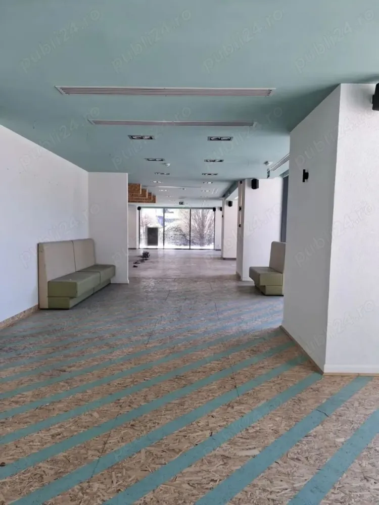 BRASADAS închiriază Sp Com UpGround integral/parțial - Agenția imobiliara BRASADAS închiriază spatiu comercial cu potential exceptional, perfect pozitionat pentru vizibilitate maxima. Cu o suprafata generoasa si o configuratie deschisa, acest spatiu ofera flexibilitatea de a fi utilizat integral sau adaptat in doua zone distincte, conform viziunii si nevoilor tale. - Suprafata: 316 mp, cu posibilitate de compartimentare. - Pret: 27 mp (negociabil). - Se poate inchiria integral sau partial. - Vizibilitate remarcabila: Situat pe Strada Fabrica de Glucoza, intr-o zona intens circulata. Pentru mai multe oferte accesați www.brasadas.com.