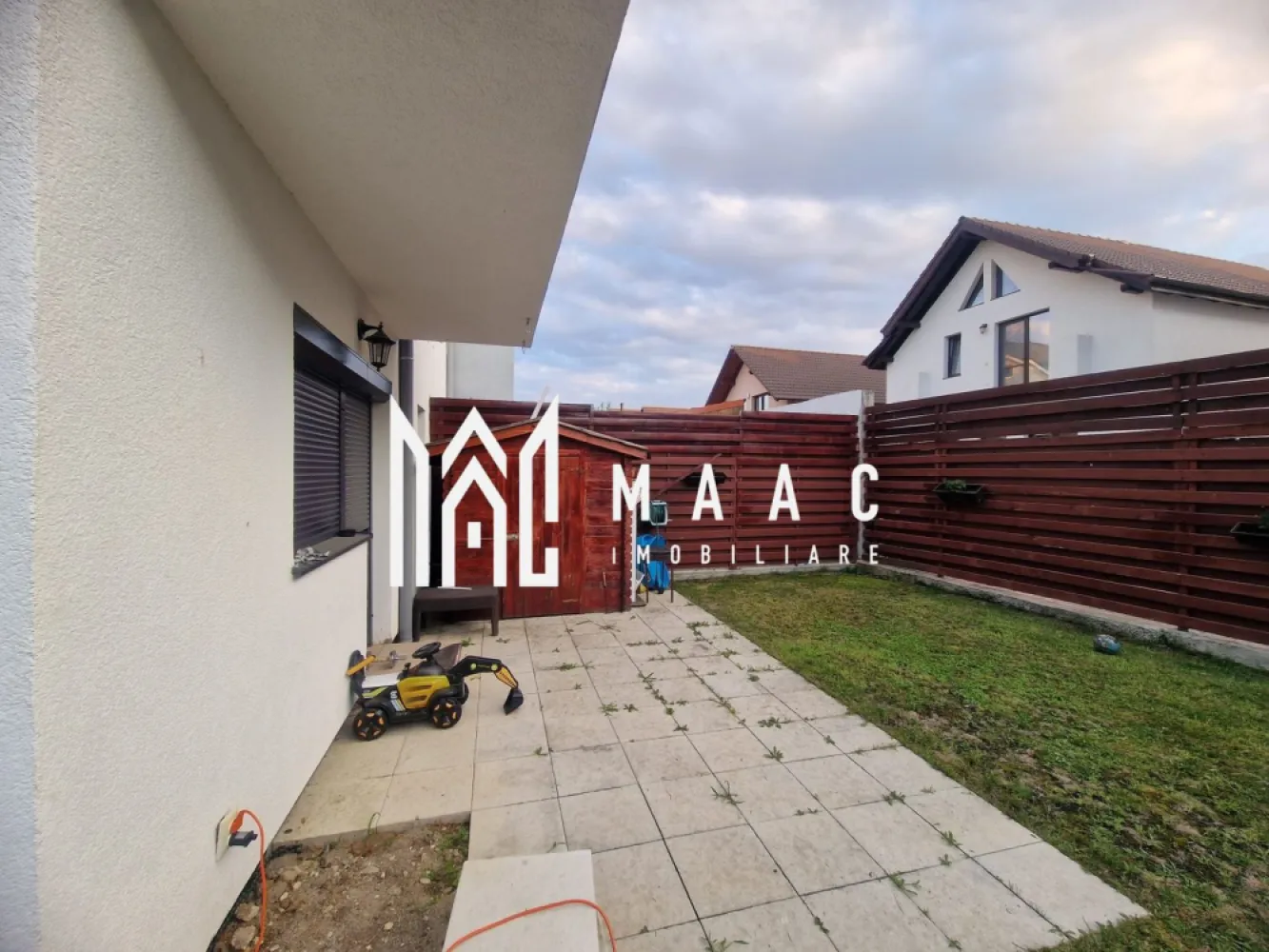 Black Friday | Apartament 3 camere | 72 MPU | 2 Bai | Curte Proprie