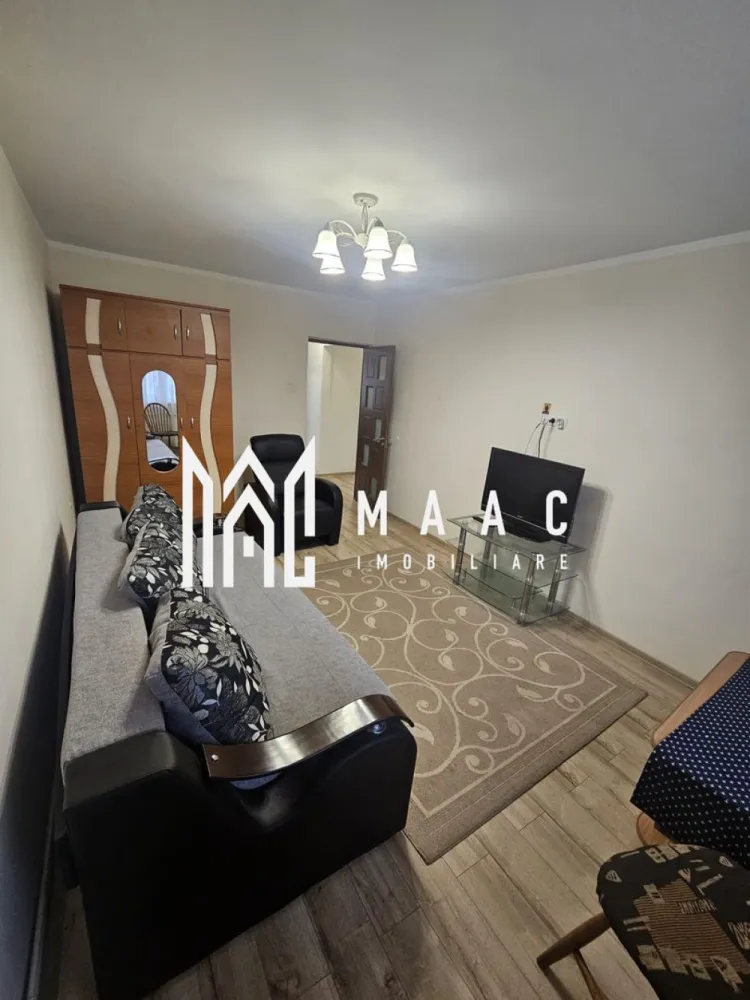 Apartament 2 camere | Etajul 3 | Valea Aurie - MAAC Imobiliare vă propune spre vânzare un apartment decomandat cu 2 camere, total renovat, amplasat la etajul 3/4 al unui imobil situat în Valea Aurie. 

Compartimentarea imobilului;
- Hol de acces.
- Bucătărie deschisă cu posibilitate de închidere.
- Sufragerie spațioasă.
- Dormitor matrimonial.
- Baie dotată cu vană și sistem de ventilație.

Totodată, apartamentul beneficiază de un balcon închis cu acces din bucătărie și de o pivniță la subsolul blocului.

Suprafața utilă a imobilului este de 48 mp.

În proximitatea apartamentului se găsesc instituții de învățământ, centre comerciale, mijloace de transport în comun și spații verzi.

Pentru mai multe detalii, specificați CP3009850.