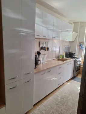 Apartament la Constanta 500 m de plajă ideal ptr locuit,închiriat sau cabinet
