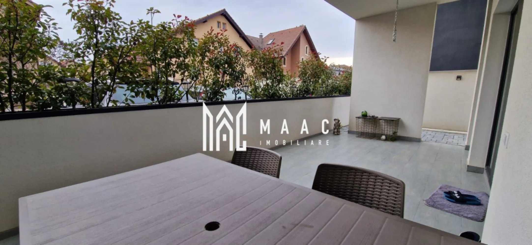 Apartament 3 camere | Curte 60 MP | Parcare | Selimbar