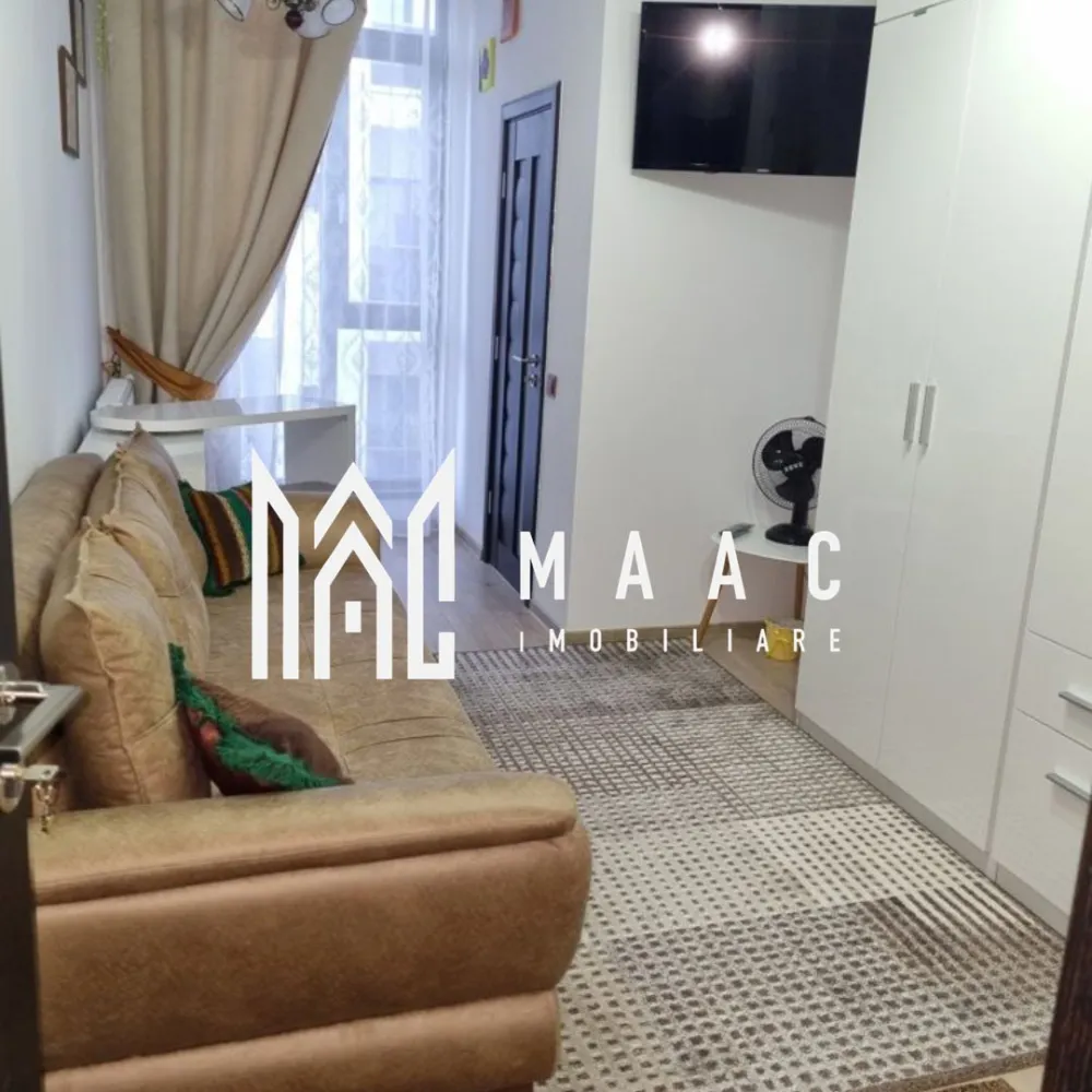 Apartament 3 camere I Decomandat I Doamna Stanca - MAAC Imobiliare vă propune spre vânzare un apartament cu 3 camere decomandat, situat la etajul 2 din 3 al unui imobil amplasat în zona Doamna Stanca, o zonă în plină dezvoltare, cu acces rapid către centre comerciale, spații de agrement și unități de învățământ.

Locuința beneficiază de o compartimentare practică și funcțională, oferind spații bine delimitate și confort pentru întreaga familie.

Compartimentare:
-Hol de intrare
-Living
-2 dormitoare
-Bucătărie open space
-Baie cu geam de aerisire
-Grup sanitar de serviciu

Aferent proprietății:
-Loc de parcare inclus

Apartamentul reprezintă o opțiune potrivită atât pentru locuință proprie, cât și pentru investiție, datorită poziționării într-o zonă rezidențială modernă, cu infrastructură în dezvoltare și acces facil către principalele puncte de interes.

Pentru mai multe detalii și programarea unei vizionări, vă rugăm să menționați la telefon numărul CP1987662.