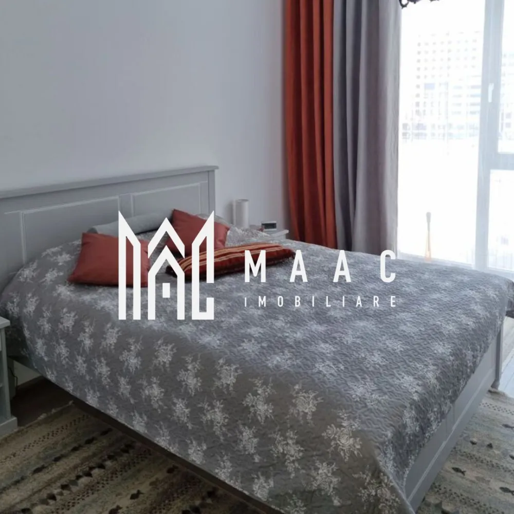 Apartament 3 camere I Decomandat I Doamna Stanca - MAAC Imobiliare vă propune spre vânzare un apartament cu 3 camere decomandat, situat la etajul 2 din 3 al unui imobil amplasat în zona Doamna Stanca, o zonă în plină dezvoltare, cu acces rapid către centre comerciale, spații de agrement și unități de învățământ.

Locuința beneficiază de o compartimentare practică și funcțională, oferind spații bine delimitate și confort pentru întreaga familie.

Compartimentare:
-Hol de intrare
-Living
-2 dormitoare
-Bucătărie open space
-Baie cu geam de aerisire
-Grup sanitar de serviciu

Aferent proprietății:
-Loc de parcare inclus

Apartamentul reprezintă o opțiune potrivită atât pentru locuință proprie, cât și pentru investiție, datorită poziționării într-o zonă rezidențială modernă, cu infrastructură în dezvoltare și acces facil către principalele puncte de interes.

Pentru mai multe detalii și programarea unei vizionări, vă rugăm să menționați la telefon numărul CP1987662.