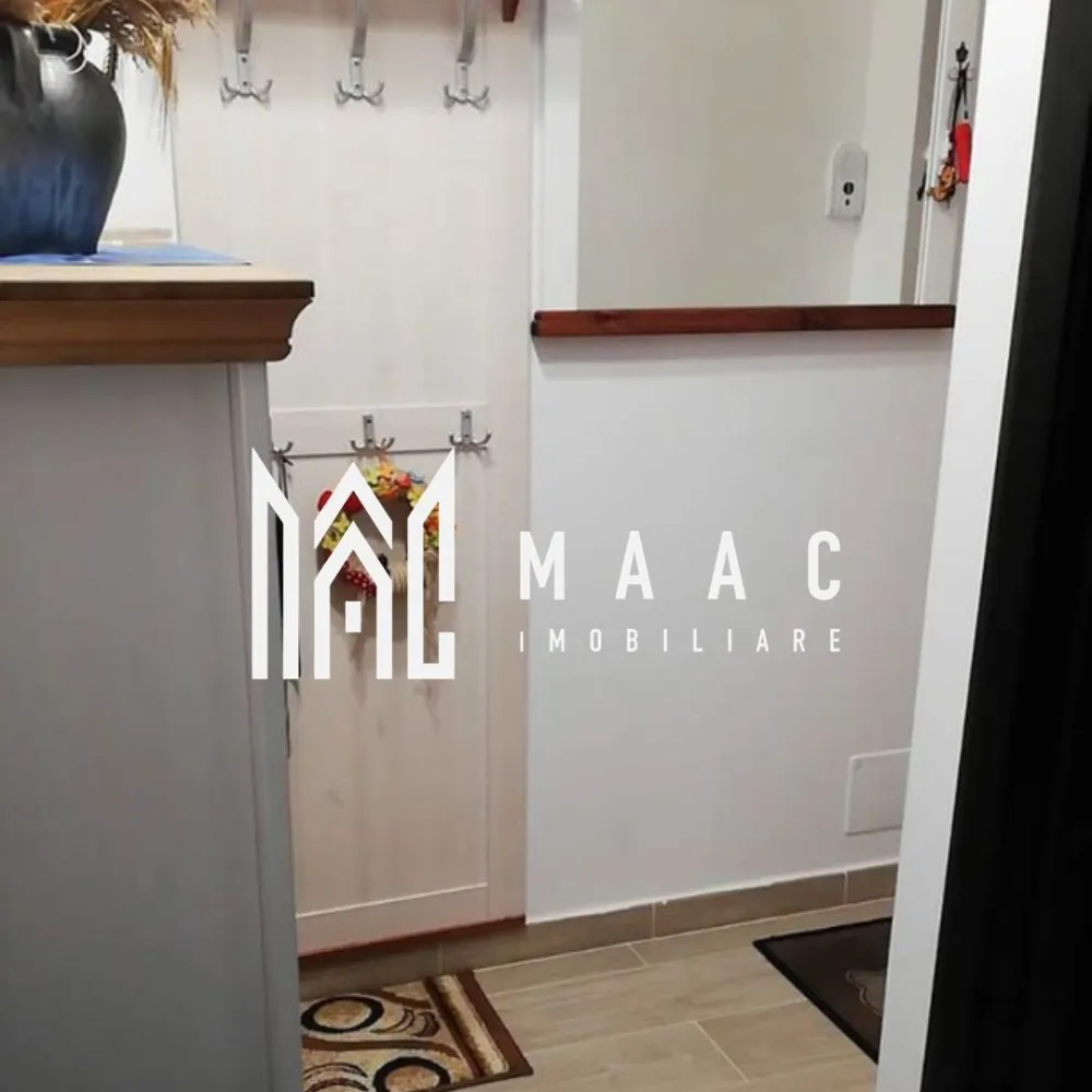 Apartament 3 camere I Decomandat I Doamna Stanca - MAAC Imobiliare vă propune spre vânzare un apartament cu 3 camere decomandat, situat la etajul 2 din 3 al unui imobil amplasat în zona Doamna Stanca, o zonă în plină dezvoltare, cu acces rapid către centre comerciale, spații de agrement și unități de învățământ.

Locuința beneficiază de o compartimentare practică și funcțională, oferind spații bine delimitate și confort pentru întreaga familie.

Compartimentare:
-Hol de intrare
-Living
-2 dormitoare
-Bucătărie open space
-Baie cu geam de aerisire
-Grup sanitar de serviciu

Aferent proprietății:
-Loc de parcare inclus

Apartamentul reprezintă o opțiune potrivită atât pentru locuință proprie, cât și pentru investiție, datorită poziționării într-o zonă rezidențială modernă, cu infrastructură în dezvoltare și acces facil către principalele puncte de interes.

Pentru mai multe detalii și programarea unei vizionări, vă rugăm să menționați la telefon numărul CP1987662.