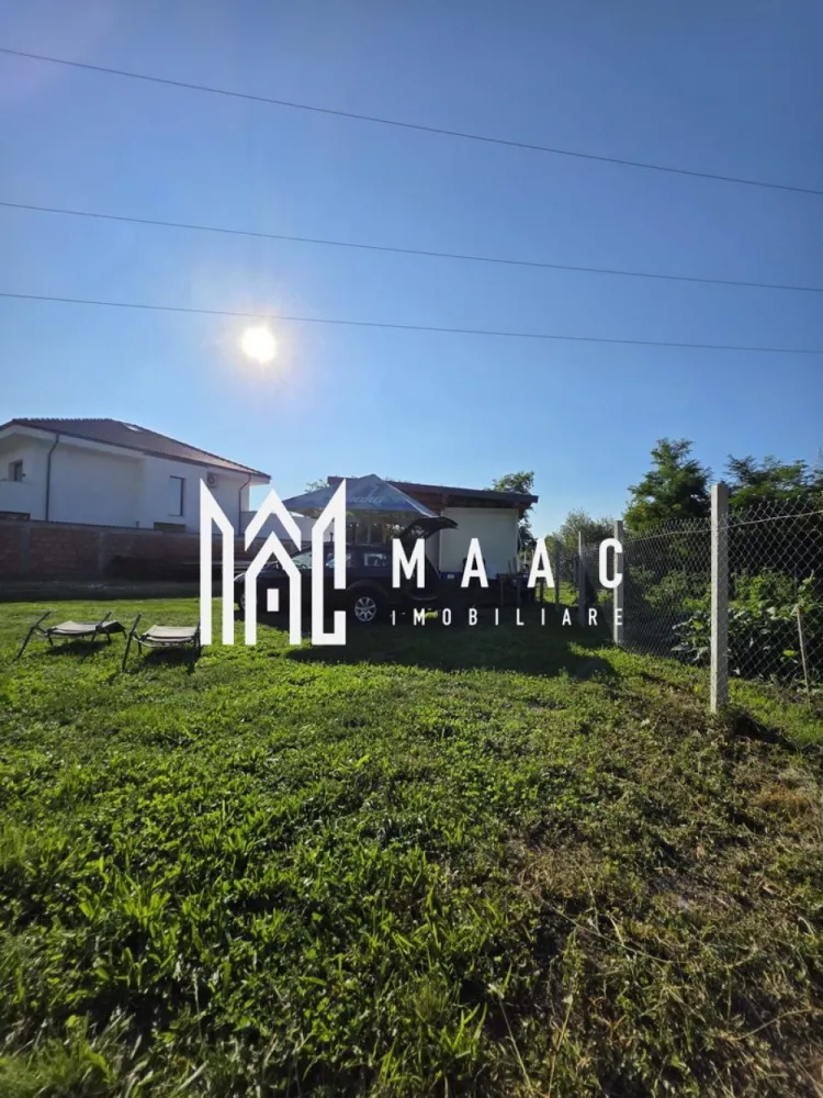 Teren Intravilan I609mp I Investitie I Imprejmuit I Turnisor - MAAC Imobiliare va prezinta un teren cu suprafata de 609 mp, Intravilan, situat intr-o zona in plina dezvoltare. Terenul este situat intr-o curte privata, cu acces pe poarta automatizata cu telecomanda. Imprejmuit. Toate actele puse la punct - pregatit pentru contructie imediata ( casa unifamiliala ) Zona ideala - acces rapid spre oras, ferita de trafic Nu necesita PUZ . Ideal pentru investitie Disponibil imediat, liber de sarcini Pentru mai multe detalii sau vizionari mentionati ID: CP2663720 }}