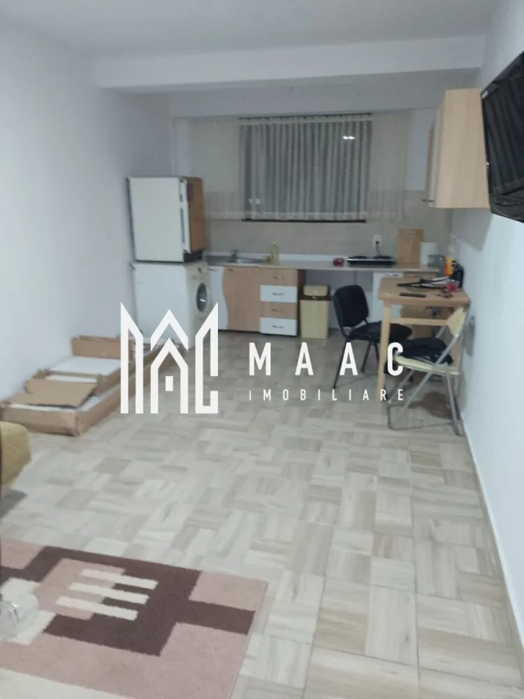 Garsoniera | Demisol | Zona Hipodrom 3 - Agenția MAAC Imobiliare vă propune spre vanzare o garsonieră complet mobilată și utilată, situată într-o zonă liniștită și accesibilă - Hipodrom 3, lângă magazinul Supeco. Această proprietate este ideală pentru cei care caută confort și accesibilitate. Caracteristici Principale Suprafață Utilă: 26,33 mp Localizare: Hipodrom 3, lângă magazinul Supeco Tipul Proprietății: Garsonieră mobilată Avantaje și Beneficii : Localizare Excelentă: Aproape de mijloacele de transport în comun, facilități comerciale (magazinul Supeco), școli și zone verzi. Complet Mobilată și Utilată: Nu necesită investiții suplimentare în mobilier sau electrocasnice. Confort și Funcționalitate: Spațiul este bine compartimentat și optimizat pentru a oferi un maximum de confort. Siguranță și Liniște: Zona este recunoscută pentru siguranța sa și atmosfera liniștită, ideală pentru locuit. Preț și Condiții Pentru detalii suplimentare legate de preț și condiții de închiriere, vă rugăm să contactați agenția MAAC Imobiliare. Vom fi bucuroși să vă oferim toate informațiile necesare și să organizăm o vizionare la fața locului. Pentru mai multe detalii precizati telefonic ca ati vazut anuntul cu ID:CP2028674