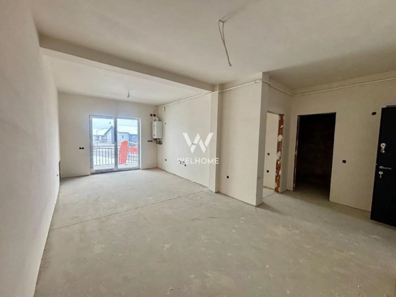 Apartament 2 camere - Selimbar, Unirii - Descoperă un ansamblu rezidențial modern, format din 3 blocuri, situat pe strada Unirii, Selimbar – o zonă accesibilă și bine conectată la punctele de interes ale orașului.

Proiectul oferă apartamente cu 2 și 3 camere, cu compartimentări variate, gândite inteligent pentru a răspunde diferitelor stiluri de viață și nevoi ale fiecărei familii. Fie că îți dorești un spațiu compact și eficient sau un apartament generos, aici găsești opțiunea potrivită.
Confortul este asigurat prin încălzirea în pardoseală, care oferă o distribuție uniformă a căldurii și un plus de eficiență energetică.

Apartamentele se pot preda atât la stadiul de semifinisat, pentru cei care își doresc să își personalizeze locuința după propriul gust, cât și la cheie, pentru mutare imediată, fără griji suplimentare. 
Compartimentare: bucatarie cu living open-space, dormitor, baie si balcon.

Pret semifinisat: 88 765 EURO 
0756 094 405 - Alege confortul, calitatea și un cămin adaptat stilului tău de viață!