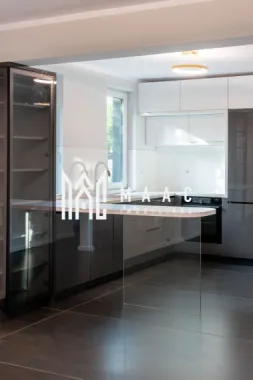 Vila de lux I 6 camere I Terasa I Parcul Sub Arini