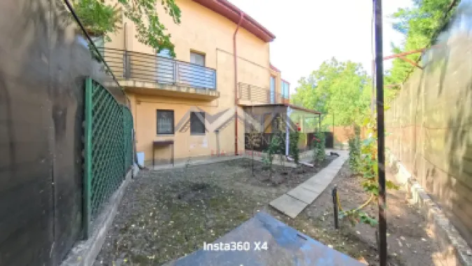 Casă individuală P+1+M cu garaj și terase spațioase – Otopeni Central