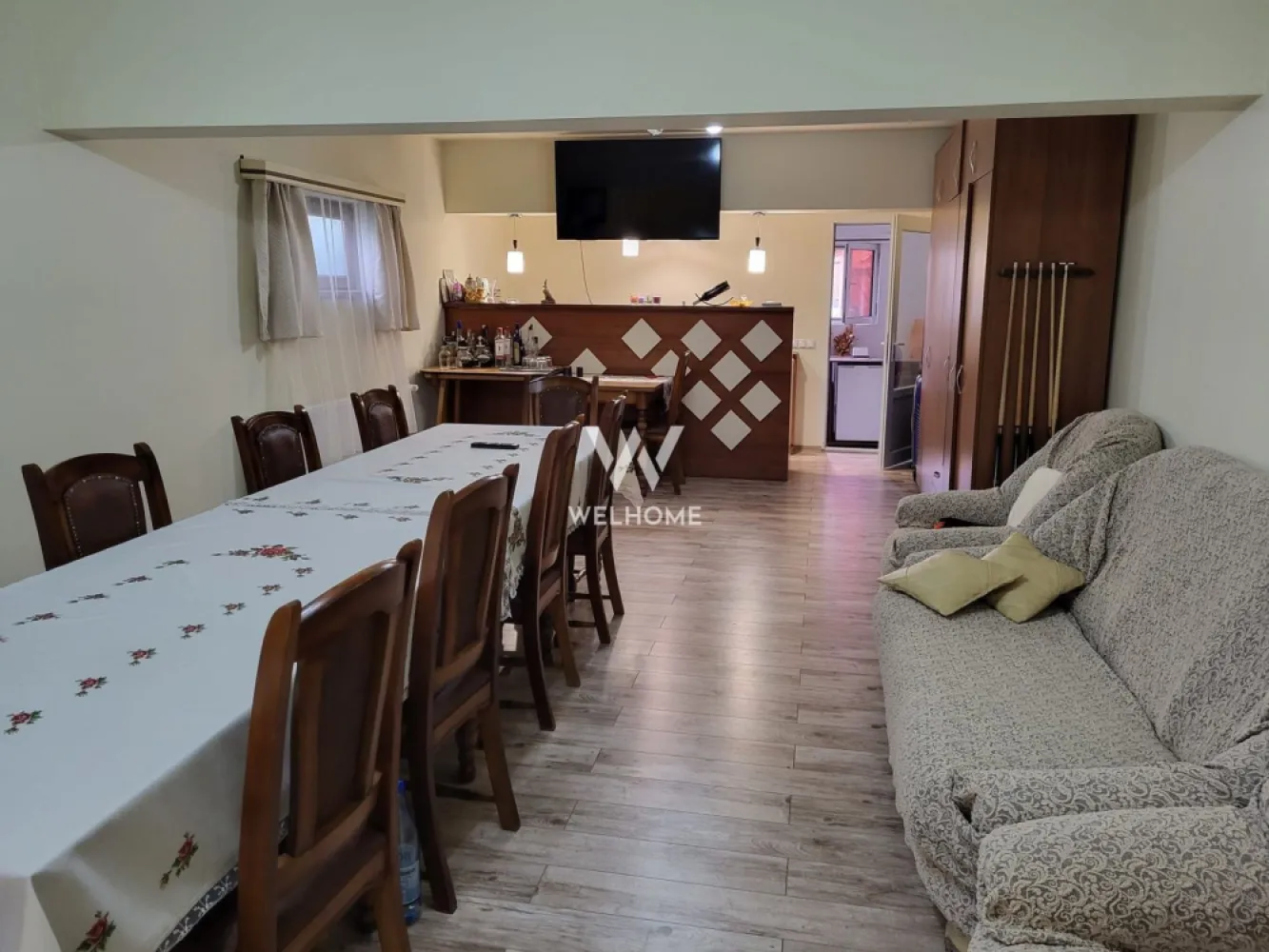 Casă cu piscină interioară -Turnișor