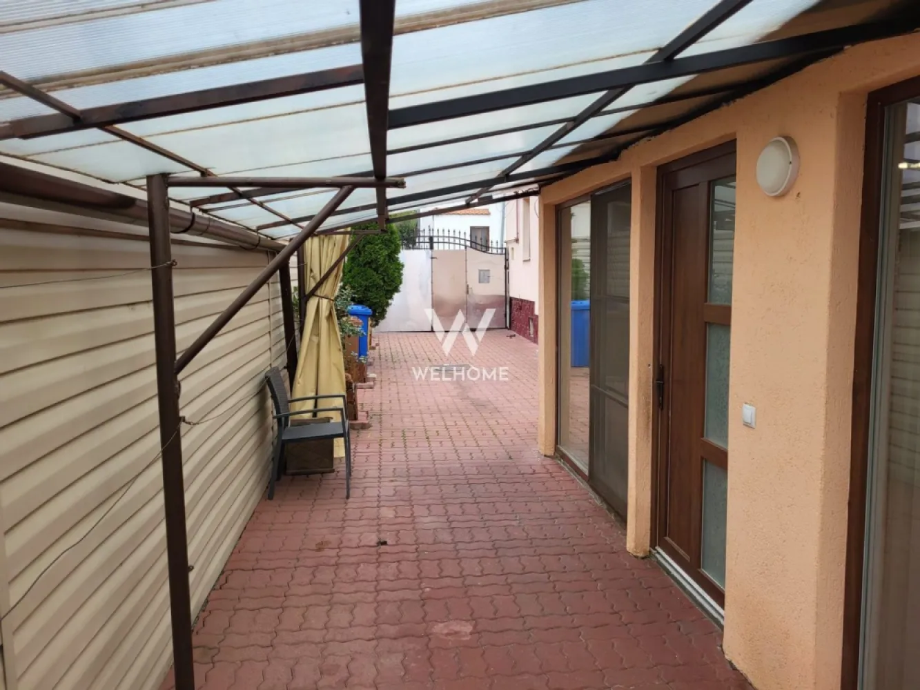 Casă cu piscină interioară -Turnișor