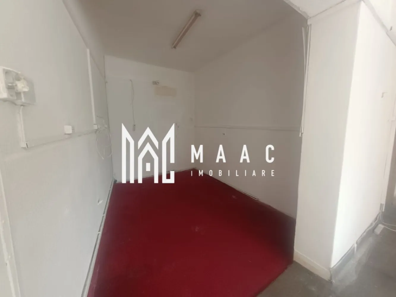Spatiu comercial /birouri I Parter I 45MP I Terezian - MAAC Imobiliare propune spre vanzare spatiu amplasat in Terezian . Este format din doua încăperi si o baie. Incalzirea se face cu centrala proprie si calorifere. Instalatie de aer conditionat (rece si cald). Disponibilitate imediata. Pentru mai multe detalii va rugam specificati telefonic: CP2642061 }}