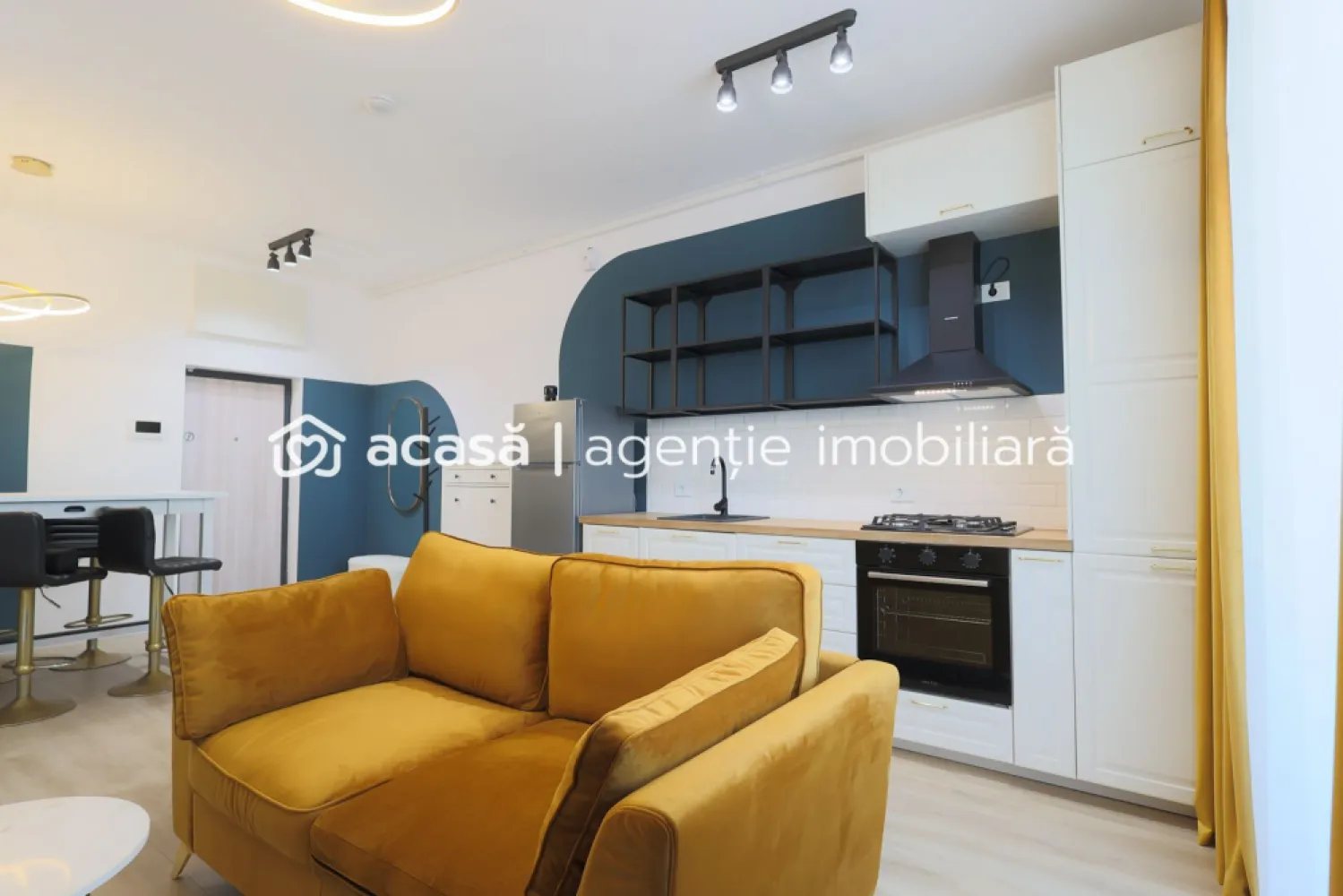 CEL MAI BUN PRET pentru un PENTHOUSE NOU – ARED LANGA AFI - COMISION 0 - Cauți un penthouse modern într-un bloc NOU, la un preț de neegalat? 
Acum ai ocazia!

📍 Situat în cel mai nou bloc ARED din complexul ARED AFI (finalizare: 30.11.2026), acest apartament se află într-un ansamblu securizat, cu 4 căi de acces și un parc privat de 1,6 hectare cu zone de relaxare, locuri de joacă, terenuri multisport și pistă de alergat.

✨ Detalii apartament:
- Suprafață: 46 mp utili + terasă 5 mp
- Etaj 6/6 | Bloc cu lift
- Compartimentare: living open-space cu bucătărie, dormitor, baie, terasă

💰 Preț & Avantaje:
- Cel mai bun preț pentru un penthouse NOU în ARED AFI
- Se vinde nefinisat (TVA nu este inclus)
- Opțiune de finisare și mobilare contracost
- Loc de parcare inclus in preț

✅ Unic pe piață – raport imbatabil între preț, localizare și confort!

📞 Contactează-mă pentru detalii la 0755 274 519 - Daniel Hord – Consultant ARED - Birou Centru

Nu dispui de toată suma? Te ajutăm noi gratuit! Îți obținem oferte de la 16 bănci
Ai o proprietate de vânzare în Arad și vrei să știi cât valorează cu adevărat?
Sună-mă pentru o evaluare GRATUITĂ!