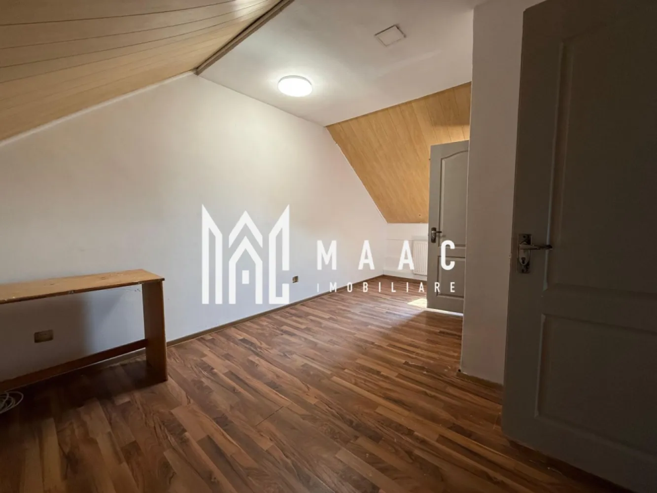 Casa 5 camere | Curte & Gradina | Parcare | Renovata