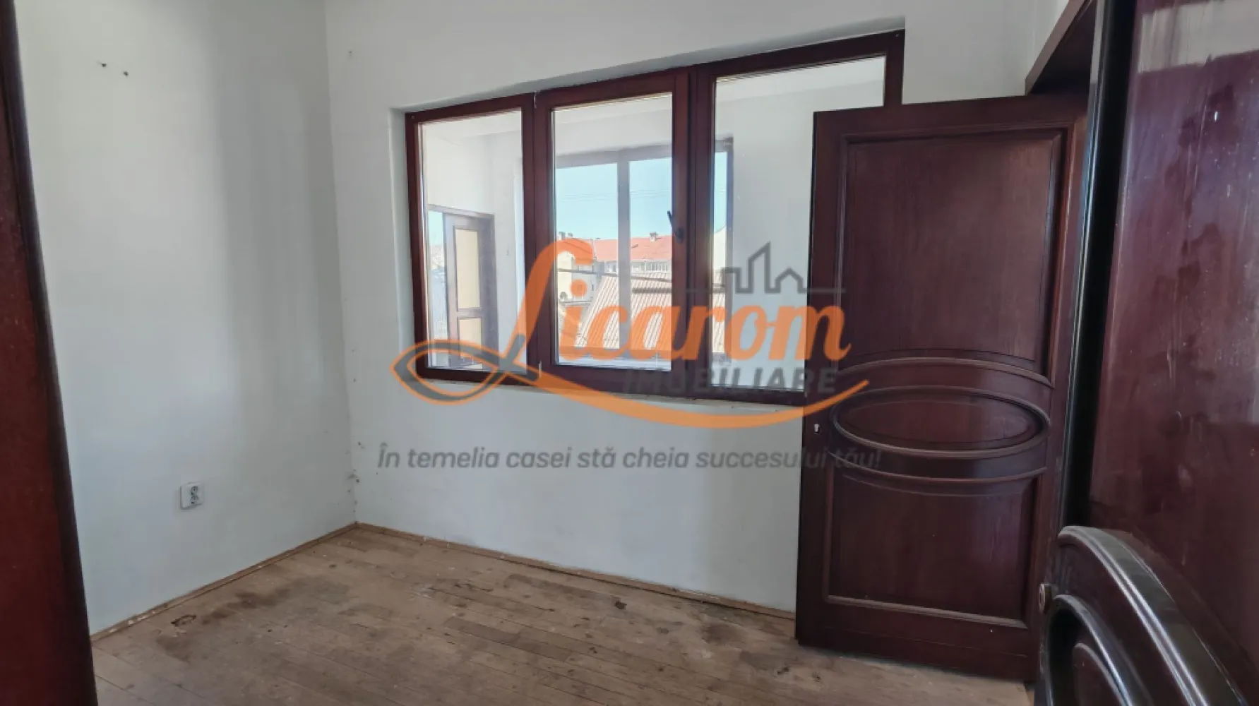 Cladire P+4 Rasnov- Central, IDEAL INVESTITIE.