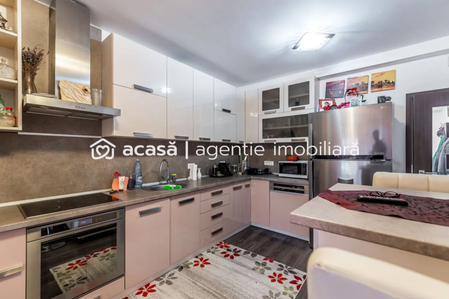 Casă mobilată și utiliată în Westfield | 387 mp teren | curte + anexe
