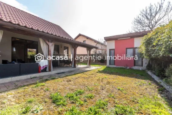 Casă mobilată și utiliată în Westfield | 387 mp teren | curte + anexe