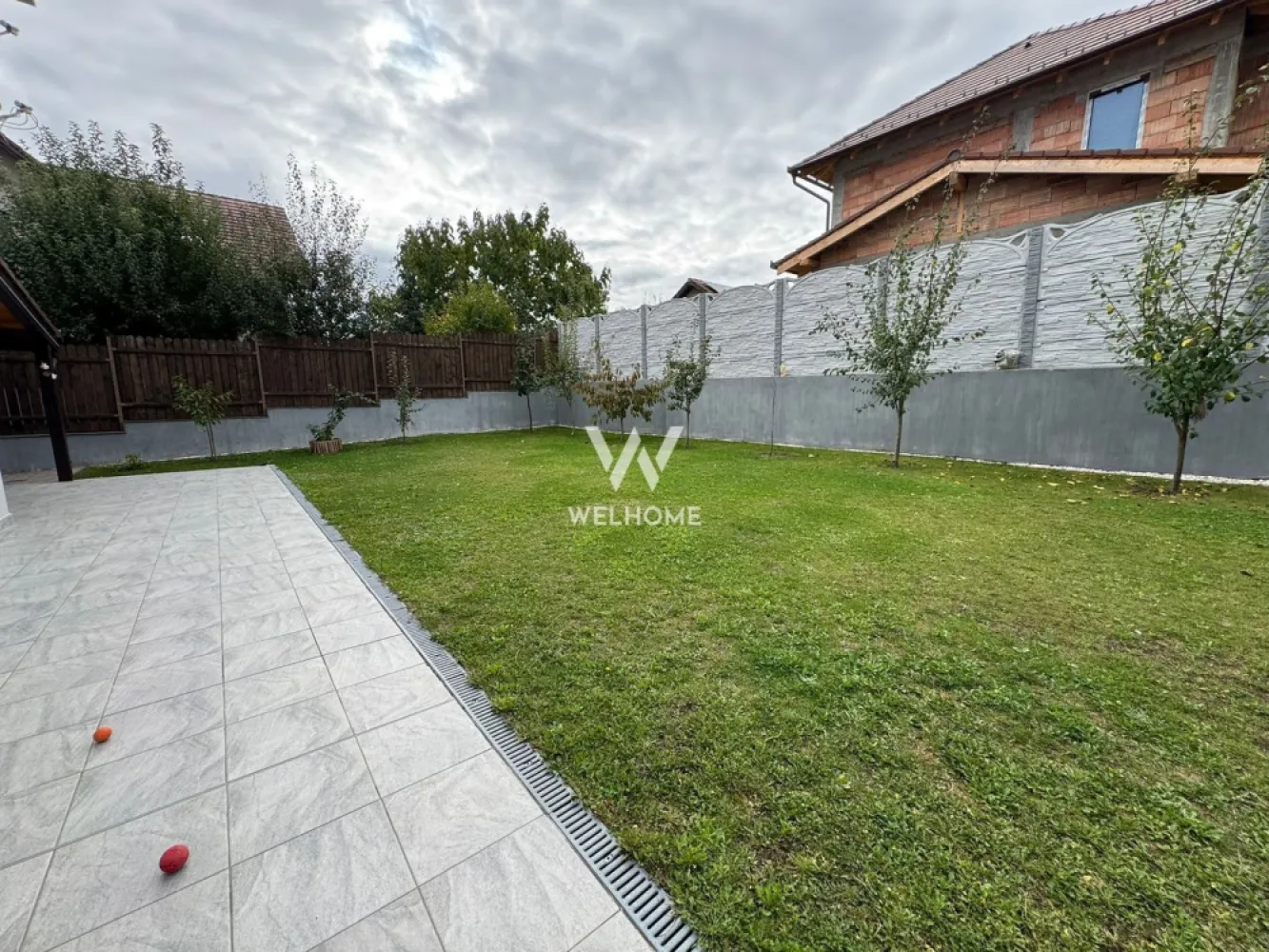 Casa superba , 5 camere si garaj ,zona linistita Sibiu