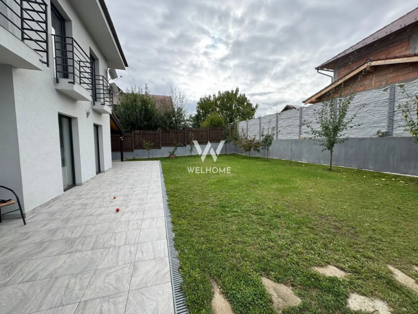 Casa superba , 5 camere si garaj ,zona linistita Sibiu