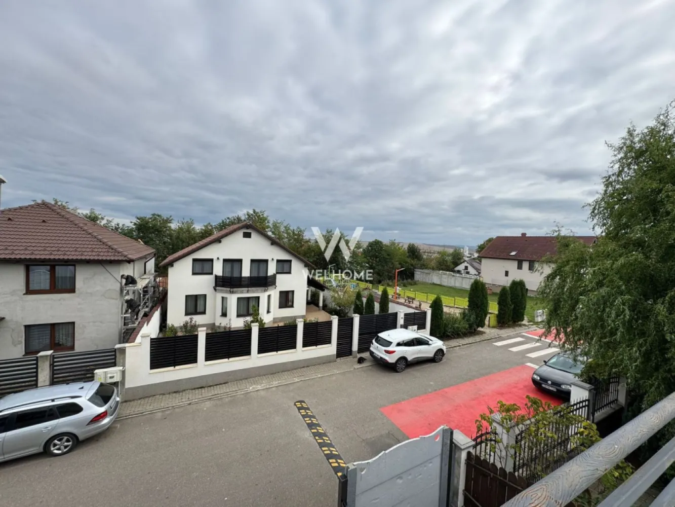 Casa superba , 5 camere si garaj ,zona linistita Sibiu