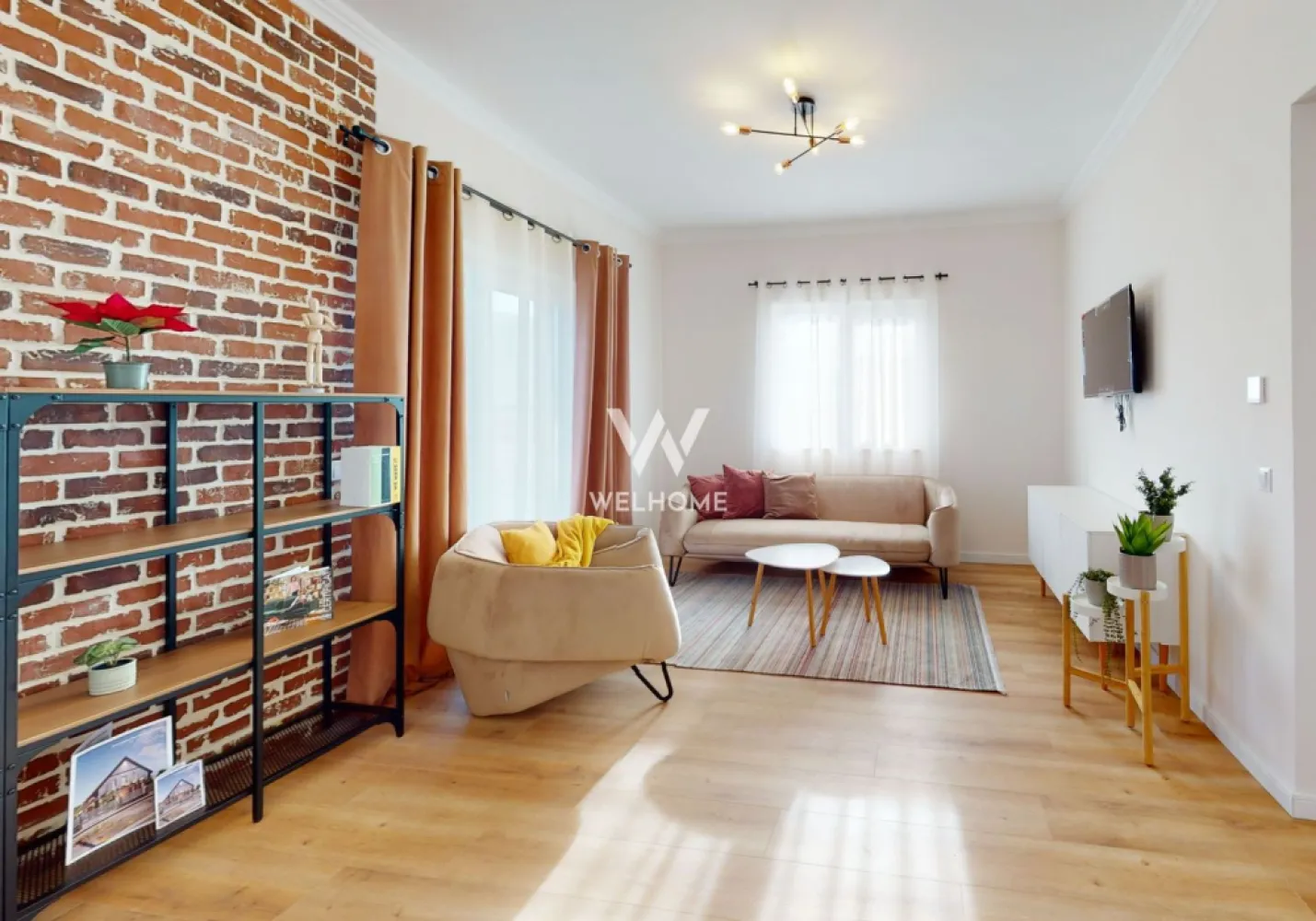 Casa individuala, teren 470 mp - in Talmaciu, Sibiu - Casa individuala 4 camere in zona rezidentiala Verdi Residence, Talmaciu - Sibiu

- Zona in plina dezvoltare, la doar 15 km de Sibiu (10 min cu masina)
- Ansamblu residential exlusiv de case - 54 case
- COMISION 0%
- Suprafata utila: 119 mp
- Suprafata teren: 470 mp, curte libera: 370 mp
- Compartimentare practica: 3 dormitoare, living, bucatarie, 3 bai, spatiu tehnic.
- Terasa acoperita de 20 mp
- Carport 
- La interior casa se preda LA GRI in interior cu peretii semifinisati, pompa de caldura, instalatie de incalzire prin pardoseala, usa de intrare, instalatii electrice si sanitare, racorduri la toate utilitatile. 
- Caile de acces vor fi asfaltate iar strada va fi pavata direct de dezvoltator
*Pozele sunt de prezentare, dar locuinta poate fi amenajata contra-cost

PRET 178.000 euro ( TVA inclus)

* Cele mai noi locuinte le gasesti pe welhome.ro