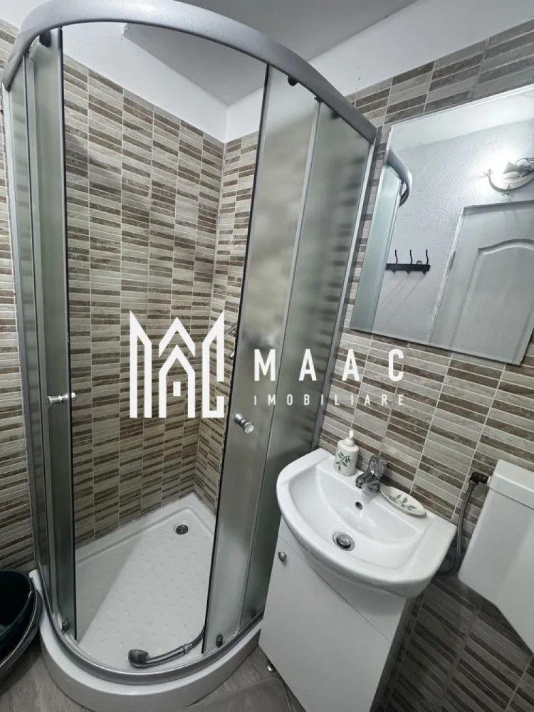 Apartament 2 camere | 40 MPU | Lazaret - MAAC Imobiliare vă propune spre închiriere un apartament cu 2 camere, situat în zona Lazaret.

Locuința are o suprafață de 40 mp și este compartimentată semidecomandat, fiind complet mobilata si utilata.

Compartimentare:
Living
Dormitor
Bucătărie
Baie

Pentru mai multe detalii sau programarea unei vizionări, nu ezitați să ne contactați specificand ID: CP3063377