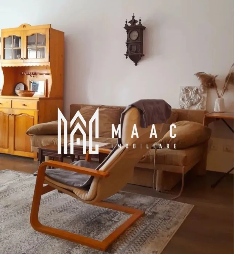 Apartament 3 camere I Decomandat I Etajul 1 | City Residence - MAAC Imobiliare vă propune spre vânzare un apartament cu 3 camere, la etajul 1 situat in City Residence.

Caracteristici:
Suprafață utilă: 63 mp
Balcon generos: 12 mp
Etaj: 1
Compartimentare decomandată
2 băi
Loc de parcare privat în fața imobilului
Imobil dotat cu lift

Compartimentare:
Living luminos
Bucătărie separată
2 dormitoare 
2 băi
Hol cu acces facil către toate încăperile

Dotări:
Centrală termică proprie
Încălzire prin calorifere

Avantaje:
Orientare sudică, cu lumină naturală pe tot parcursul zilei
Priveliște către zonă de case, oferind liniște și intimitate

Avantaje locație:
Poziție centrală, la doar 7-8 minute de mers pe jos de Piața Mare
În imediata apropiere de Gara Sibiu și Centrul Istoric Sibiu
Acces rapid către Promenada Mall Sibiu
Aproape de magazine, școli, spitale și mijloace de transport în comun.

Pentru mai multe detalii specificati telefonic ca ati vazut anuntul cu ID: CP3064833