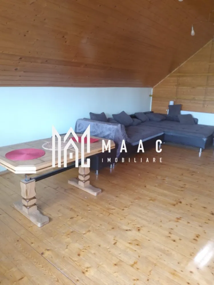 Mansardă | Curte proprie | Garaj | Zona Țiglari - MAAC Imobiliare vă propune spre închiriere o locuință spațioasă și bine compartimentată.

Caracteristici principale
• suprafață utilă de aproximativ 80 mp (mansardă)
• spațiu generos și bine organizat
• curte proprie cu multiple facilități

Compartimentare și dotări
• 2 camere + living spațios
• bucătărie complet utilată
• baie dotată cu cadă și cabină de duș
• dressing și debara pentru depozitare
• mașină de spălat vase

Exterior și facilități
• garaj pentru 2 mașini
• filigorie
• bucătărie de vară
• grădină cu posibilitate de cultivare

Avantaje
• intimitate totală – fără vecini în curte
• zonă liniștită și accesibilă
• ideală pentru familie
• se acceptă animale de companie

Pentru mai multe detalii sau pentru programarea unei vizionări, vă rugăm să ne contactați și să menționați ID-ul proprietății; CP3054450.