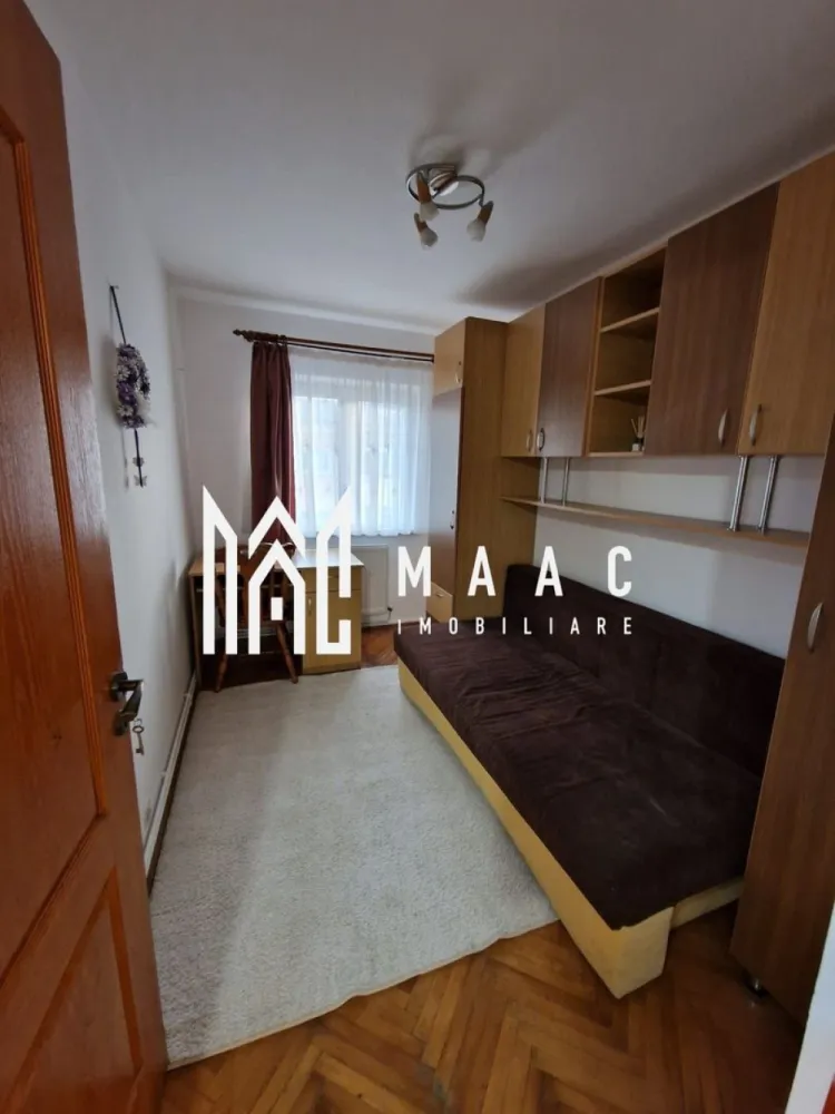 Apartament 3 Camere | Pet Friendly | Valea Aurie - MAAC Imobiliare vă propune spre închiriere un apartament cu 3 camere, confortabil și bine compartimentat, situat în zona Valea Aurie.

Caracteristici principale
• apartament spațios, ideal pentru locuit
• complet mobilat și utilat
• compartimentare practică și funcțională
• balcon inclus

Compartimentare și dotări
• living + 2 dormitoare
• bucătărie complet utilată
• baie
• centrală termică proprie
• aragaz, cuptor, frigider
• mașină de spălat rufe

Localizare și avantaje
• zonă liniștită și apreciată – Valea Aurie
• acces facil către magazine, școli și transport în comun
• etaj 4

Beneficii
• ideal pentru familie sau cuplu
• disponibil pentru mutare imediată
• zonă verde și aerisită

Pentru mai multe detalii sau pentru programarea unei vizionări, vă rugăm să ne contactați și să menționați ID-ul proprietății: CP3054498.