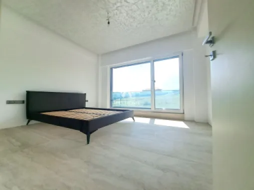 Casa cu piscina interioara si priveliste catre Cetatea Cisnadioarei