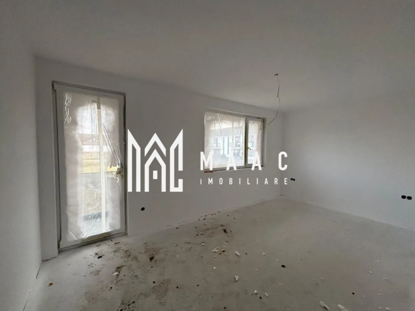 Casa Quadruplex | 3 Camere | 82MPU | Curte 170MP | Balcon