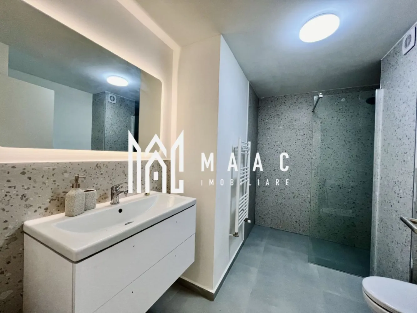 Apartament 2 camere I la cheie I cu logie și loc de parcare inclus