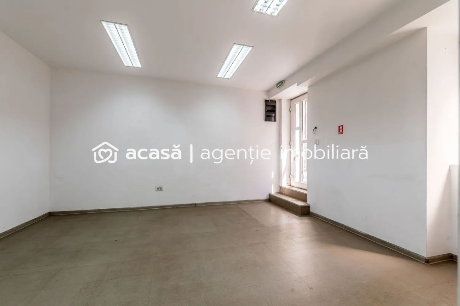 Spațiu comercial cu acces stradal, pe b-dul Decebal, ideal investiție