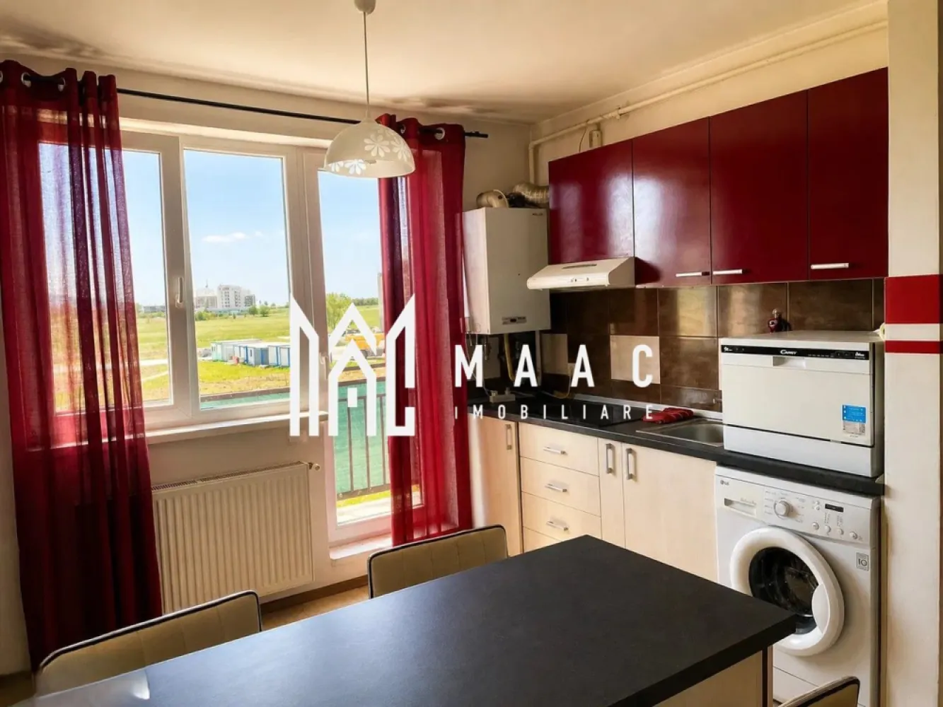 Apartament 3 camere | Etaj 2 | Loc de Parcare | Magnolia - MAAC Imobiliare va prezinta un apartament cu 3 camere situat la etajul 2 in cartier Magnolia.

Localizare:
Apartamentul este situat în cartierul Magnolia, într-un bloc nou cu lift, într-o zonă liniștită și bine organizată, cu acces facil către puncte de interes, mijloace de transport, magazine și spații verzi.
Imobilul se află la etajul 2 din 8, oferind o vedere deschisă și orientare sud-vestică, ideală pentru lumină naturală pe tot parcursul zilei.

Caracteristici:
Tip apartament: 3 camere semi-decomandat
Suprafață utilă: 46 mp
Suprafață totală: 50 mp
Etaj: 2 din 8
Bloc dotat cu lift
Balcon: 4 mp, accesibil din living și dintr-un dormitor

Compartimentare:
Hol de intrare
Baie complet echipată, dotată cu cadă
Living open space, cu zonă de relaxare și bucătărie deschisă, complet mobilată și utilată, inclusiv cu electrocasnice și mașină de spălat rufe
Două dormitoare, fiecare mobilat cu pat, șifonier și noptiere
Balcon de 4 mp.

Dotări și finisaje:
Aer condiționat
Centrală termică proprie Ferolli cu calorifere în toate camerele
Finisaje: pardoseli, uși interioare noi, tâmplărie PVC cu geam termopan
Ușă metalică la intrare.

Parcare:
Apartamentul dispune de loc de parcare cu carte funciară separată.

Pentru mai multe detalii precizati telefonic ca ati vazut anuntul cu ID: CP3066142