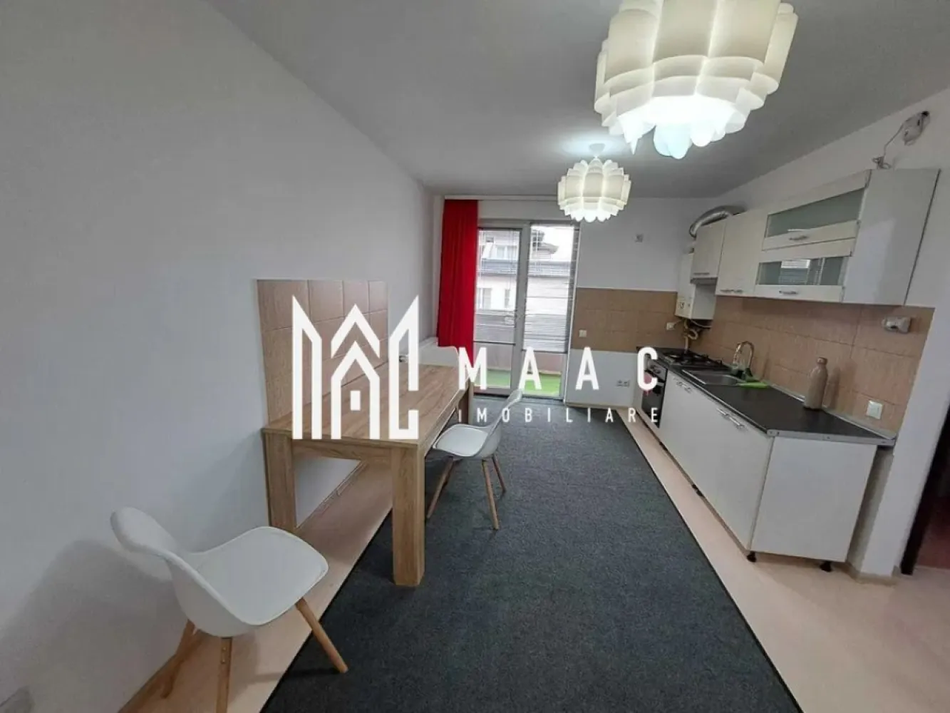 Apartament 2 camere | 43 MPU | Lift | Gusterita - MAAC Imobiliare vă propune spre închiriere / vânzare un apartament cu 2 camere, decomandat, situat în ansamblul rezidențial Green Residence, în cartierul Gușterița, într-un imobil nou, dotat cu lift.

Locuința este amenajată modern și se predă complet mobilată și utilată, fiind ideală pentru mutare imediată.

Compartimentare:
Living cu bucătărie
Dormitor
Baie
Balcon

Dotări:
Plită și cuptor incorporabil
Combină frigorifică
Mașină de spălat rufe
Canapea extensibilă
Pat matrimonial
Dulap generos
Cadă hidromasaj 
Balcon
Loc de parcare inclus
Bloc nou cu lift

Pentru mai multe detalii sau programarea unei vizionări, nu ezitați să ne contactați specificand ID: CP3065252