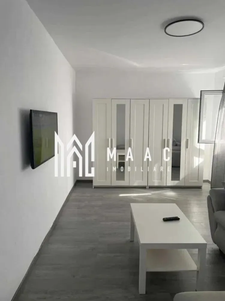 Apartament 2 Camere I Decomandat I Modern I Terezian - Se oferă spre închiriere apartament cu 2 camere decomandate, situat la etajul 4 din 4 al unui imobil din zona Terezian, o locație apreciată pentru accesibilitate, liniște și proximitatea față de facilitățile urbane.

Locuința impresionează prin amenajarea modernă, fiind complet pregătită pentru mutare imediată.

Caracteristici:
2 camere decomandate
Etaj 4 din 4
Design modern
Complet mobilat și utilat
Pivniță inclusă – spațiu suplimentar de depozitare
Compartimentare practică și eficientă

Avantaje:
Disponibil imediat
Se închiriază pe termen lung
Ideal pentru cupluri, persoane singure sau profesioniști

Zonă bine conectată la transport public, magazine și puncte de interes

Apartament luminos și bine întreținut

O locuință modernă, confortabilă și complet echipată, potrivită pentru cei care își doresc stabilitate și confort într-o zonă apreciată din Sibiu.

Pentru informati si vizionari: CP3064237
